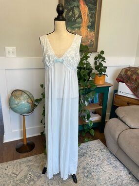 Vintage Pale Blue Shadowline Long Nightgown Large Lace